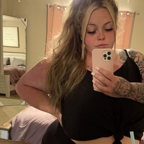 Meet your Posher, Ambernicole - Picture 1 of 1